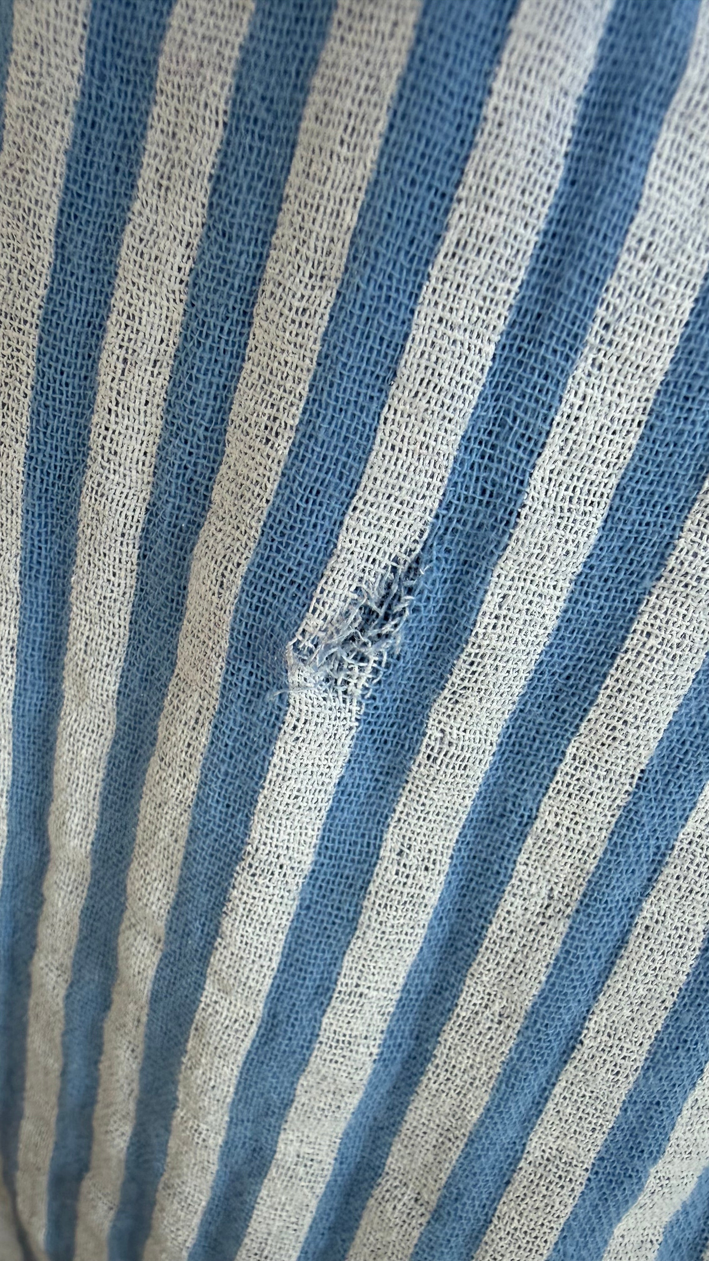 Pantalon rayé bleu en gaze de coton Simloé